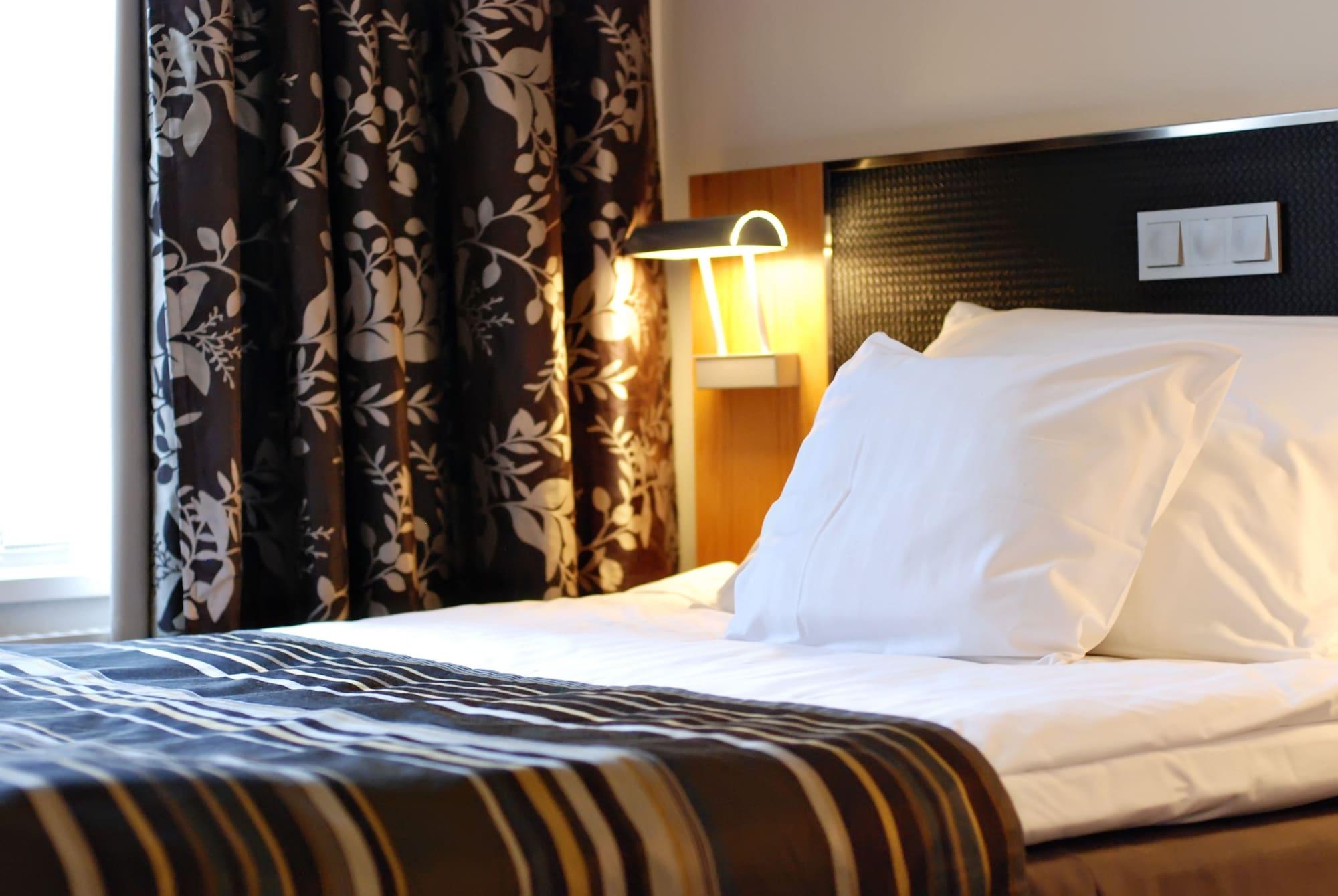 Home Hotel Bilan Karlstad Bagian luar foto