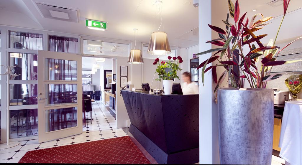 Home Hotel Bilan Karlstad Bagian luar foto