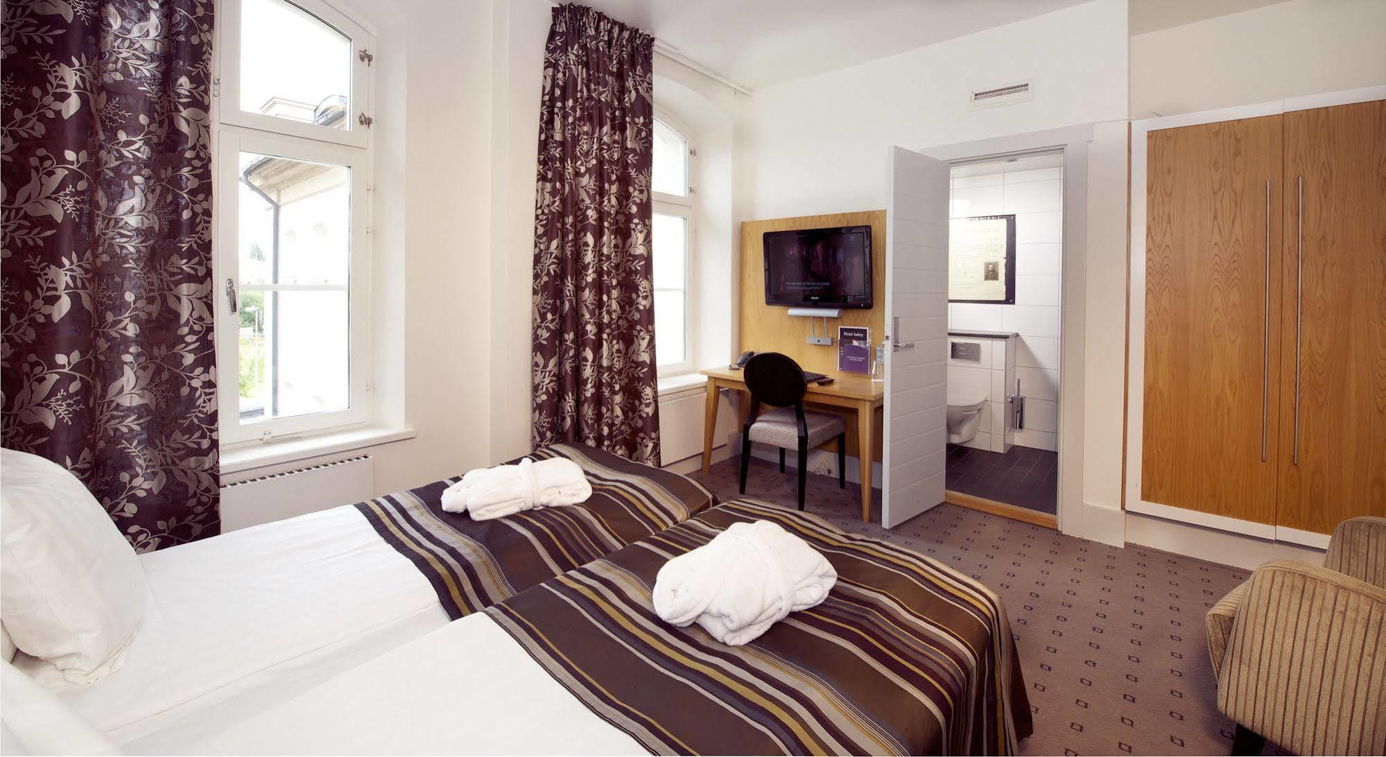 Home Hotel Bilan Karlstad Bagian luar foto